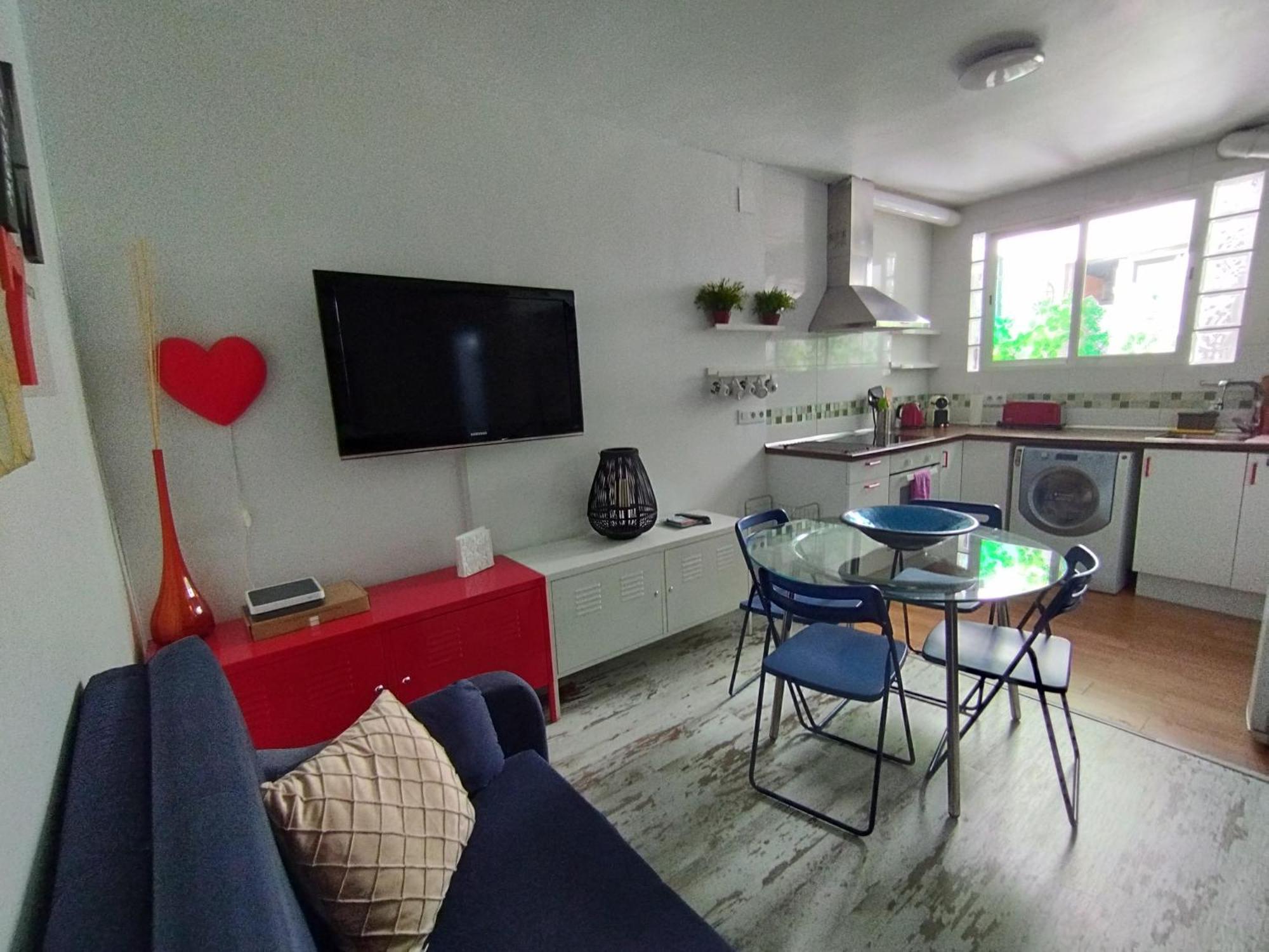 Apartment Barca 1 Camp Nou Оспиталет де Лобрегат Екстериор снимка