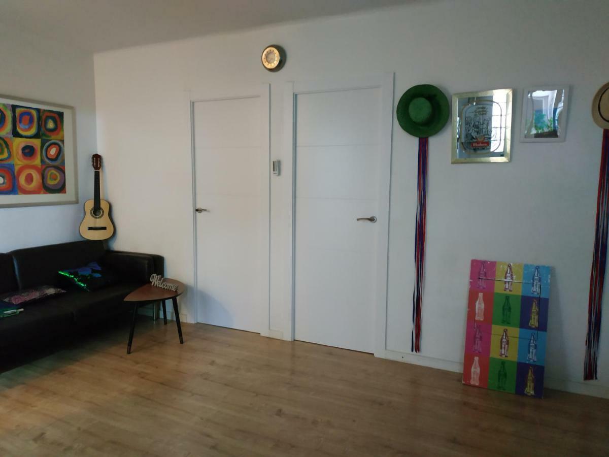 Apartment Barca 1 Camp Nou Оспиталет де Лобрегат Екстериор снимка